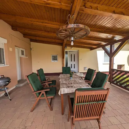 In - Balaton 54325 * Fonyód